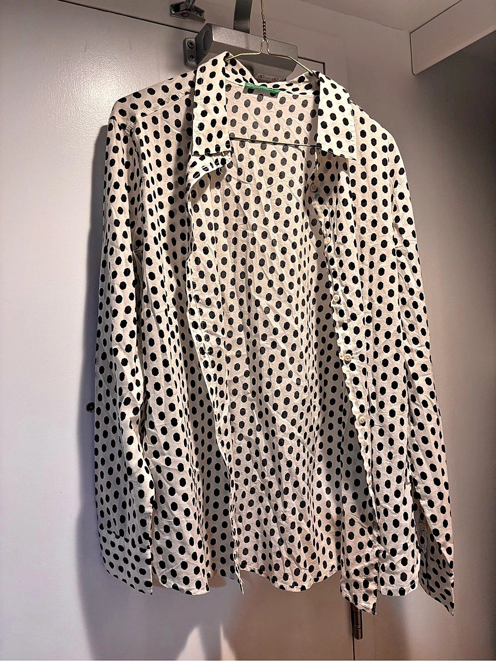 United Colors of Benetton Polka Dot Button Down Top in White & Black Size XL